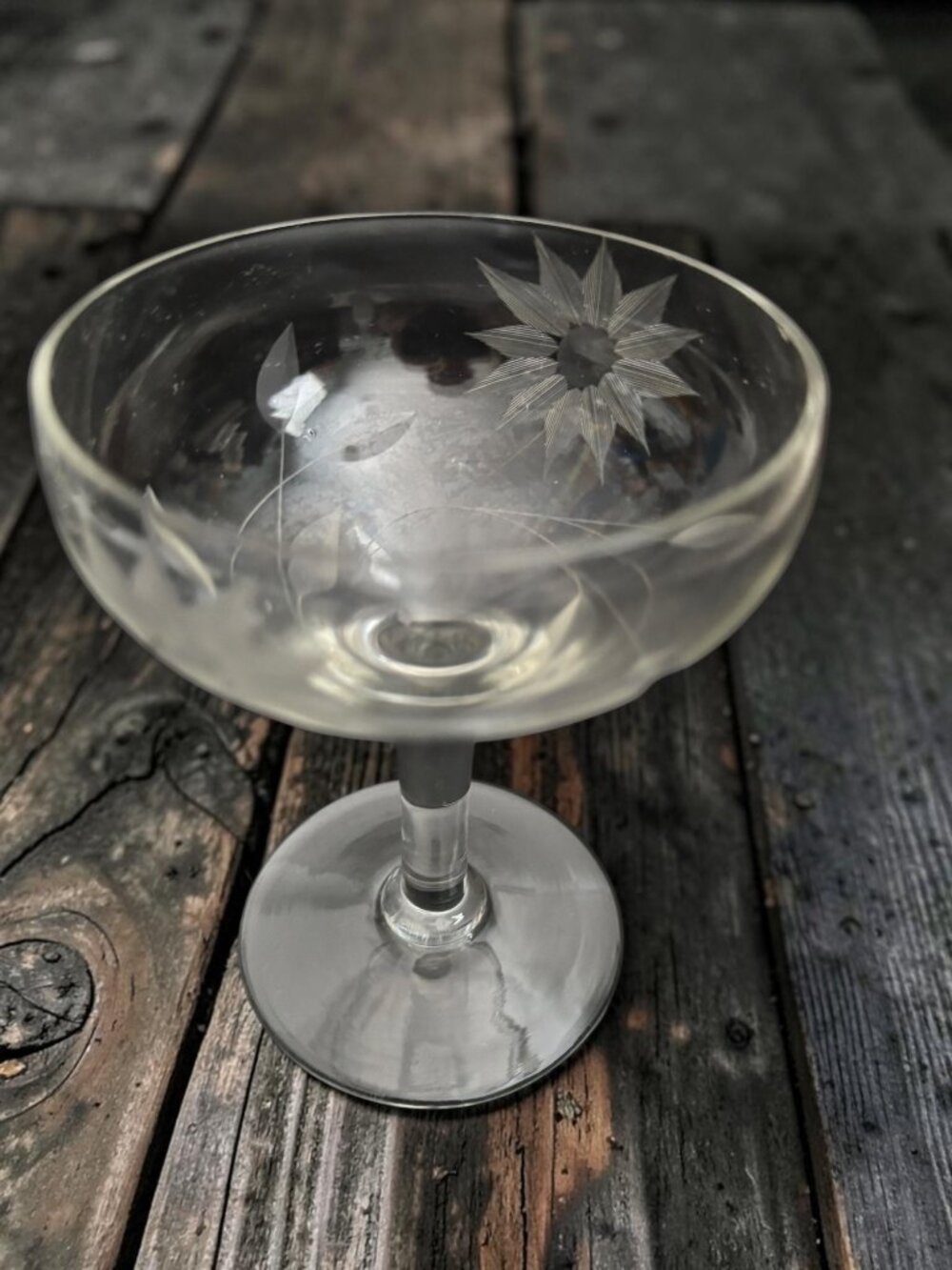 Set Of 10 Vintage Etched Glass Champagne Coupes With Floral Pattern Stemmed Clea